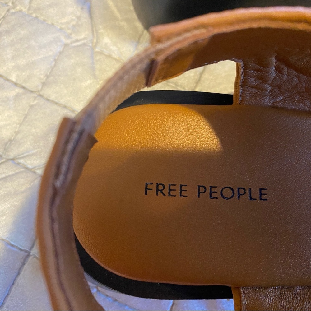 NIB Free People Tan Weave Sandals with Buckle​ - Picture 3 of 6